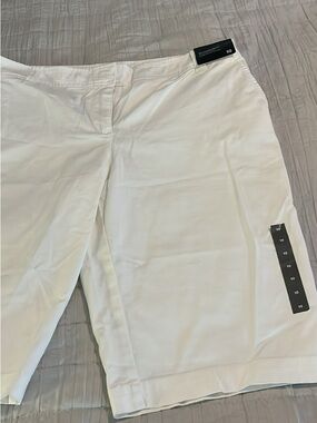 New York & Company White Women’s Bermuda Shorts